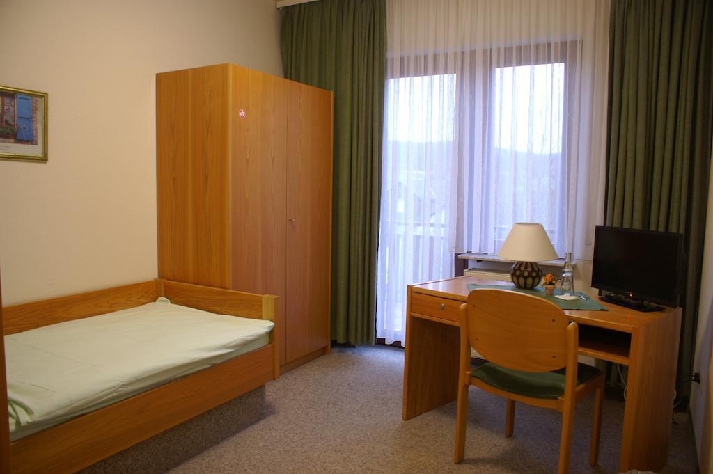 Landhotel & Gasthaus Altenburg Niedenstein 部屋 写真